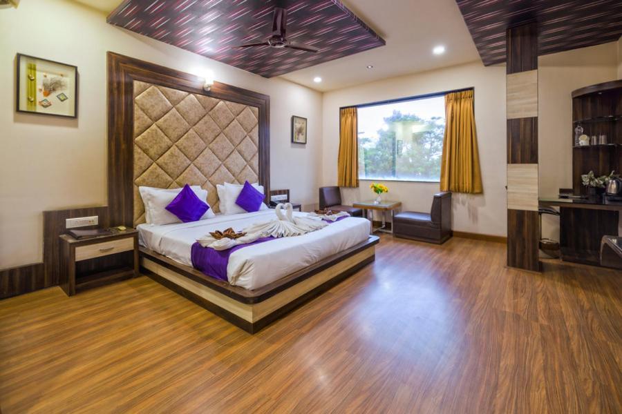Sheetal International Hotel Raipur  Bagian luar foto