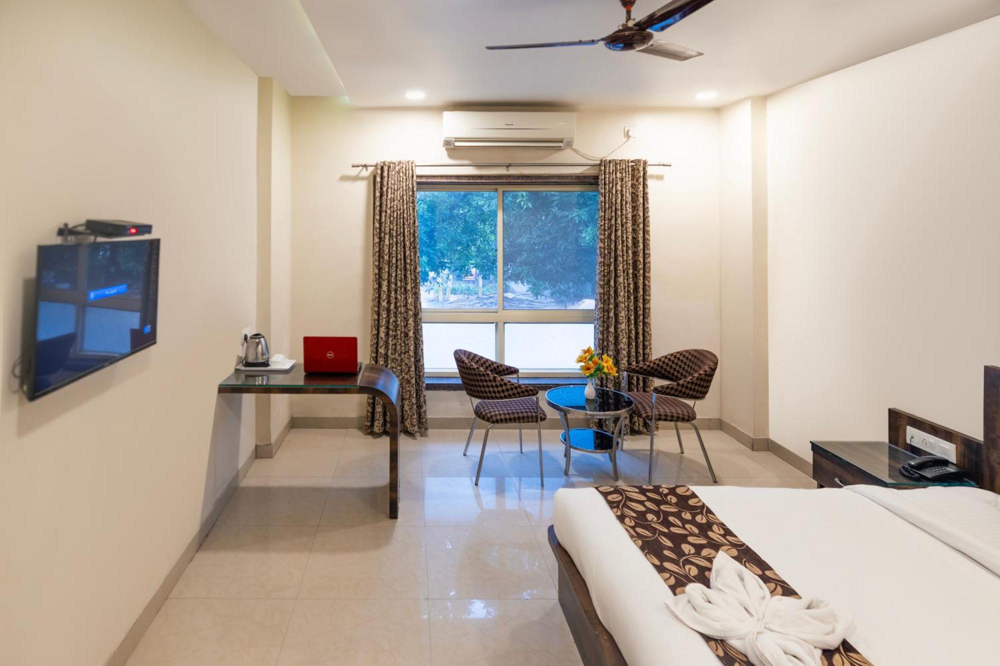 Sheetal International Hotel Raipur  Bagian luar foto