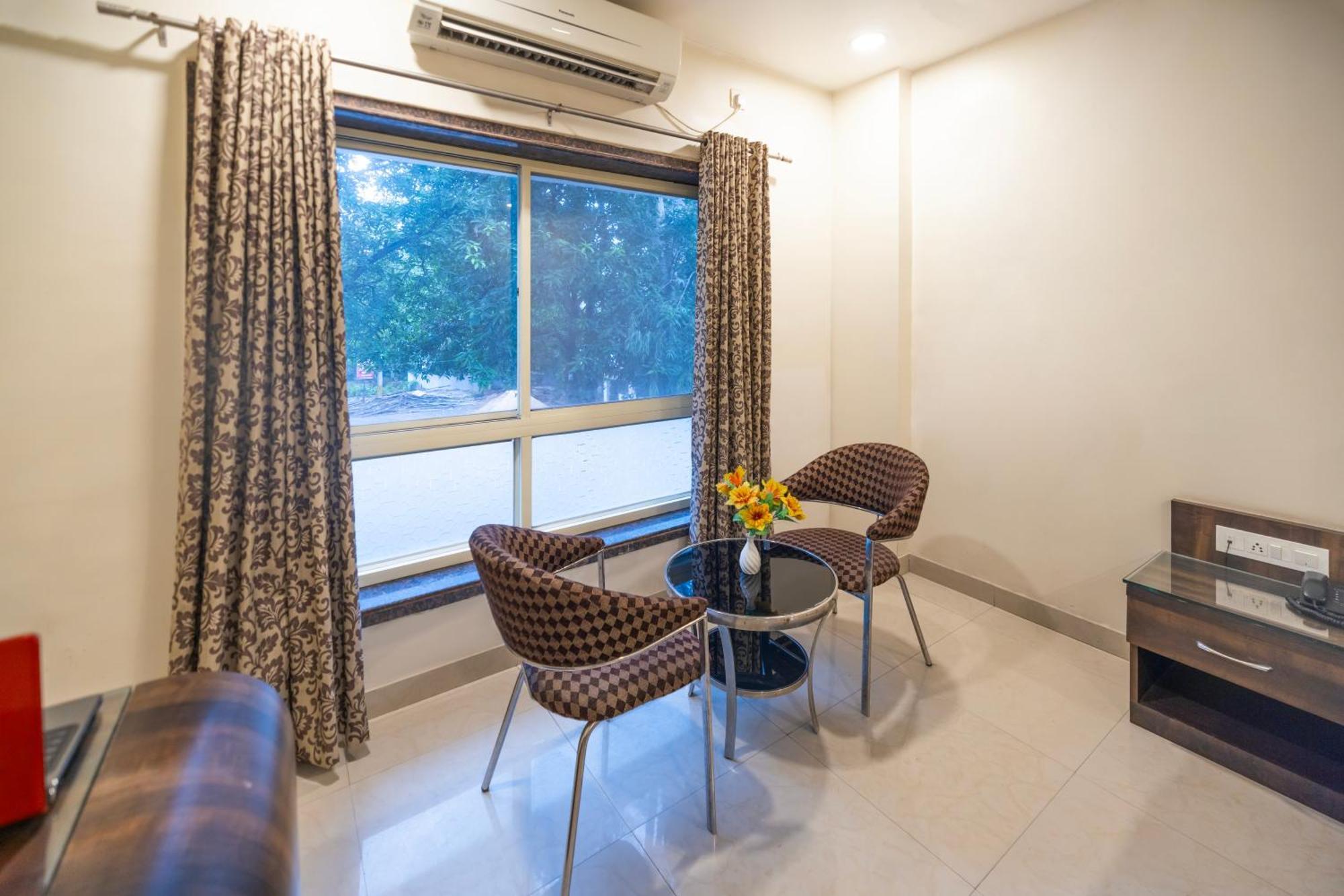 Sheetal International Hotel Raipur  Bagian luar foto